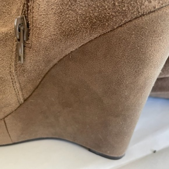 Steve Madden Knee high suede wedge boots - Picture 6 of 7